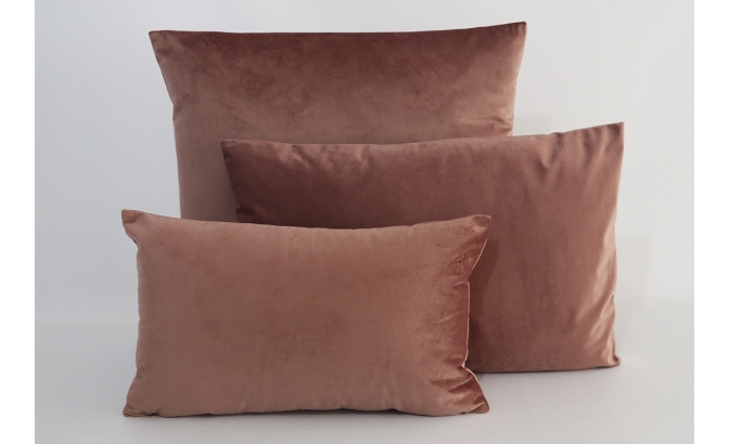 Coussin en velours rose