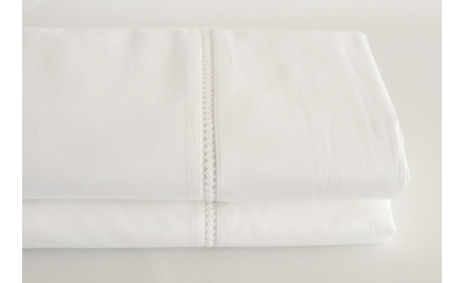 Drap de dessus avec oreillers C/BRO...