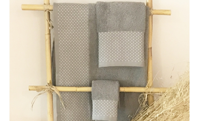 Bolas grey