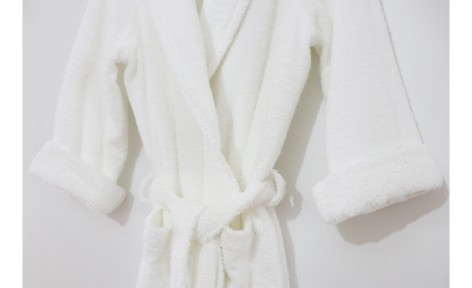 Peignoir blanc