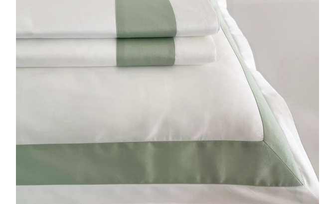 Drap de dessus avec oreillers 300...