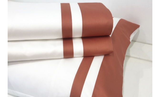 Drap de dessus avec oreillers 500...