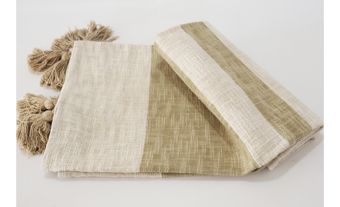 Beige curcuma blanket