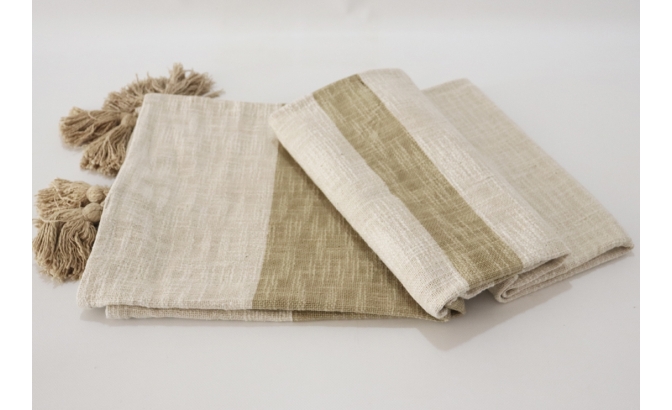 Beige curcuma blanket