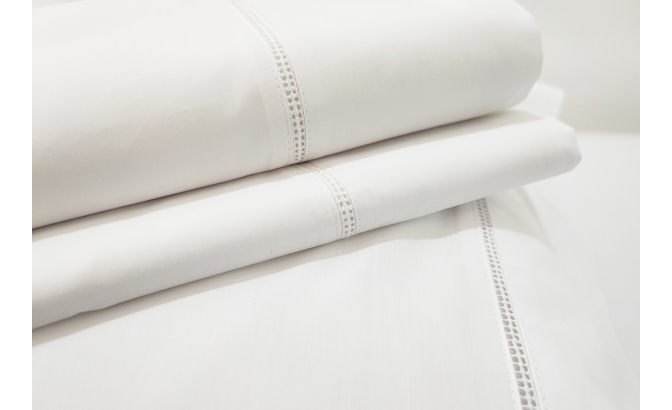 Drap de dessus avec oreillers percale...