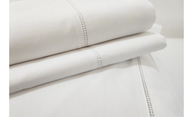 Drap de dessus avec oreillers percale...