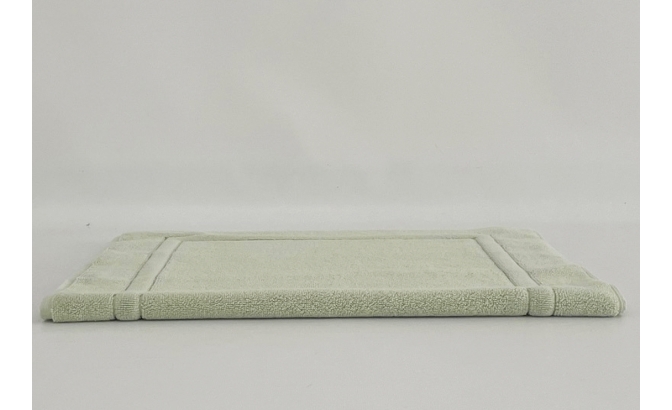 Tapis de bain vert tilia