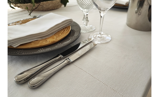 Tablecloth white