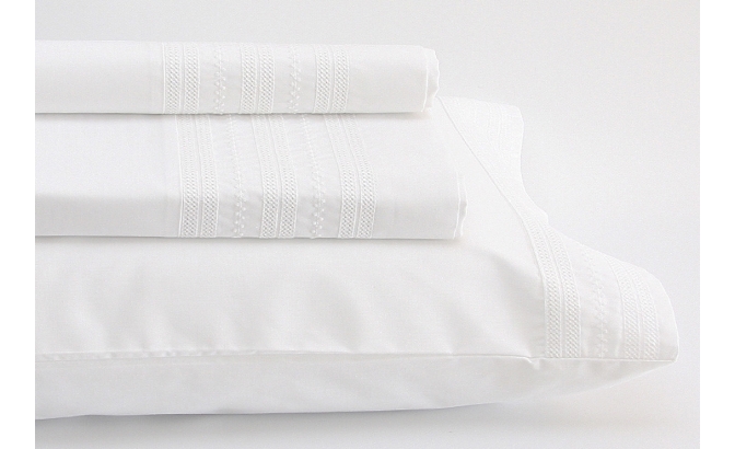 drap de dessus avec oreillers...