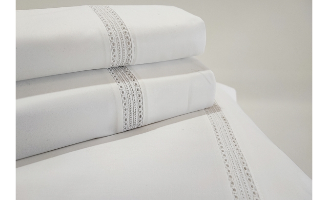 Drap de dessus avec oreillers SATIN...