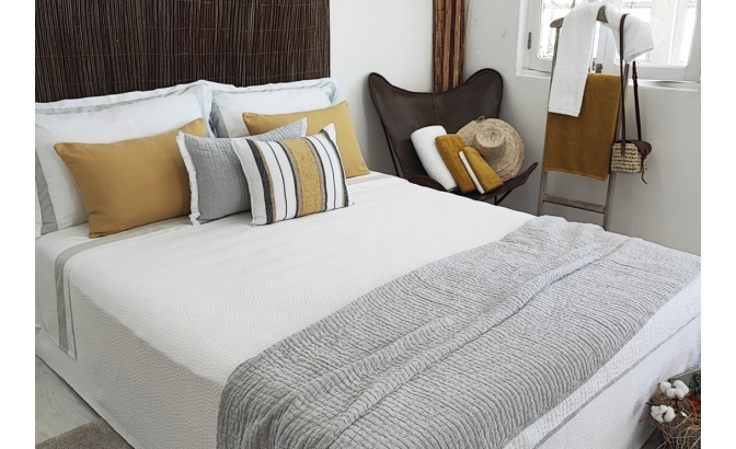 Couvre lit Alpes blanc