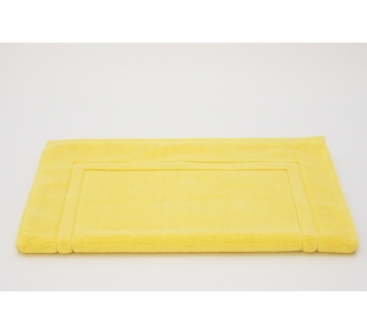 Saída de banho amarelo