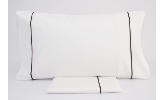 Sabana encimera c/almohadas en 200...