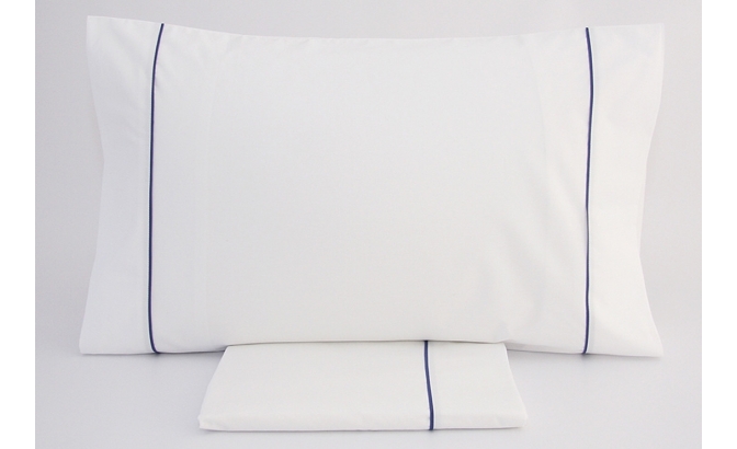 Drap de dessus avec oreillers percale...