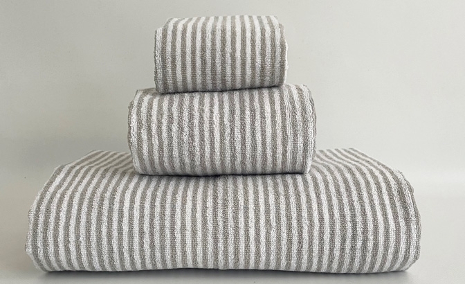 Towels stripes grey