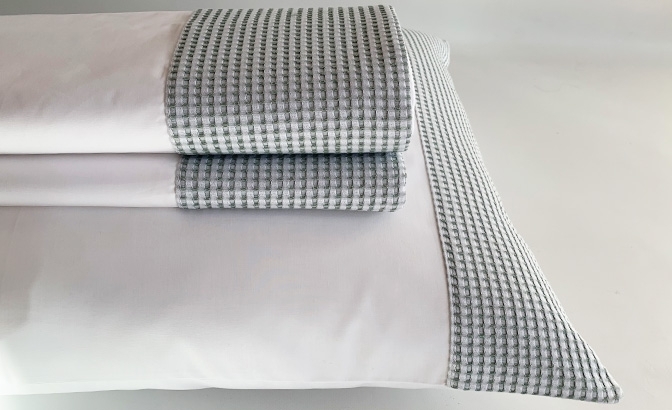 Drap de dessus avec oreillers percale...