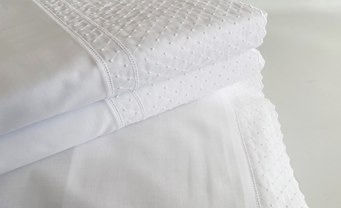 Drap de dessus avec oreillers...