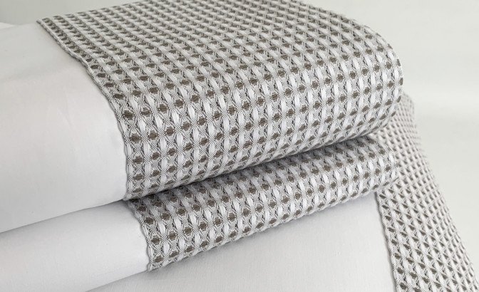 Lençol de cima c/almofadas...