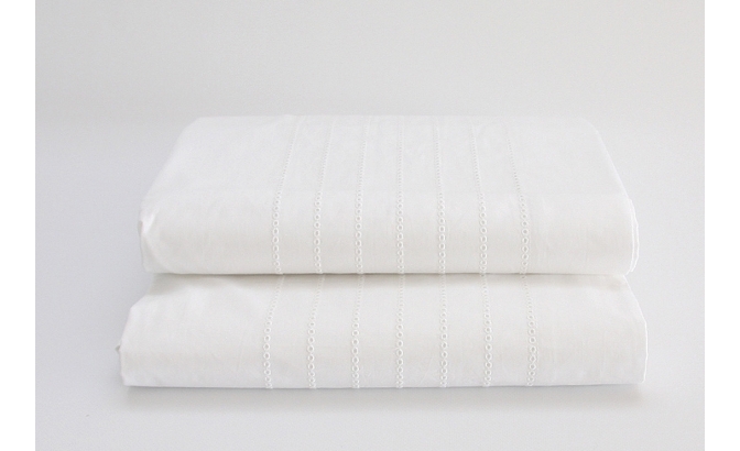 Drap de dessus avec oreillers percale...