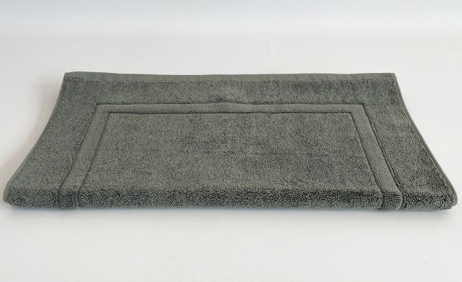 Bath mat dark green