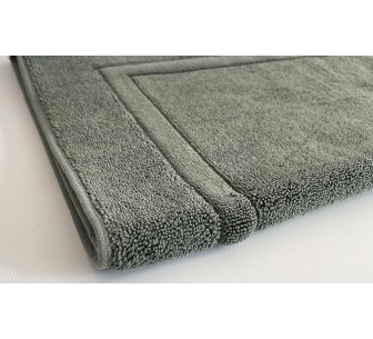 Tapis de bain vert foncé