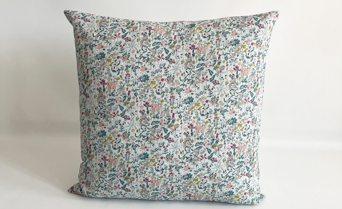 Almofada Flor verde água