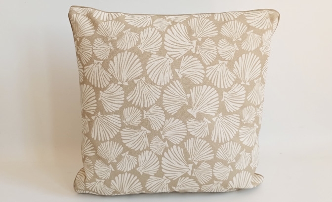 Coussin Coquille beige
