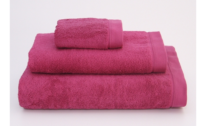 Serviette rose fraise