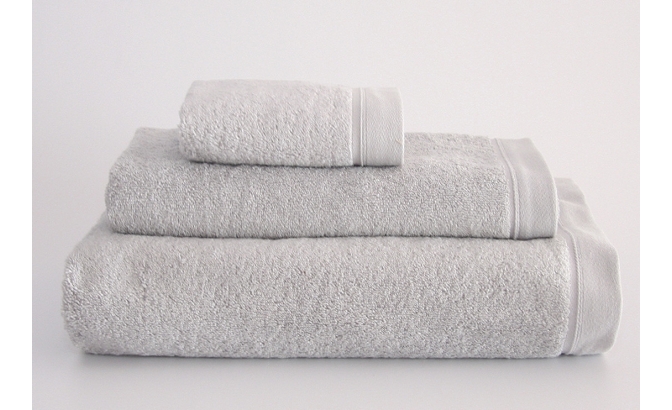 Toallas gris claro