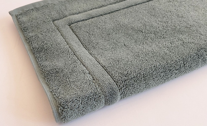 Tapis de bain celadon