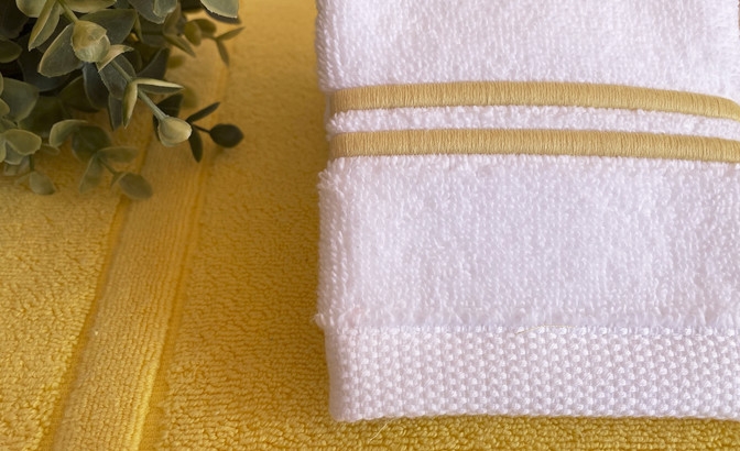 Austin amarelo