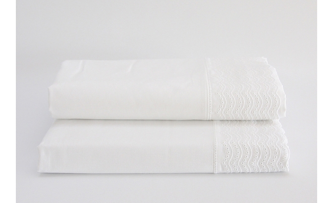 drap de dessus avec oreillers...