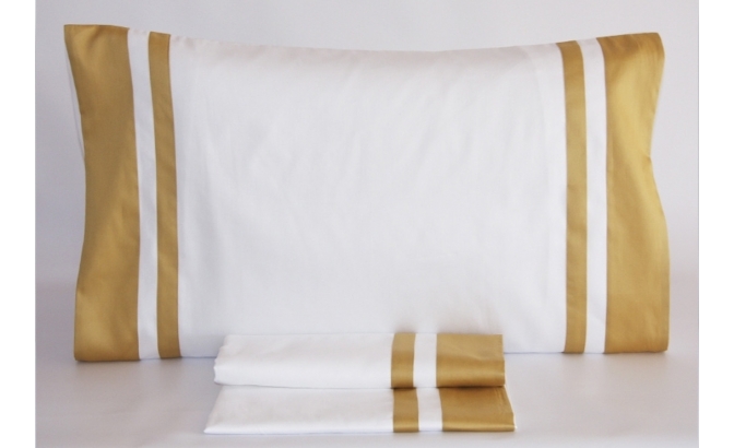 Drap de dessus avec oreillers 300...